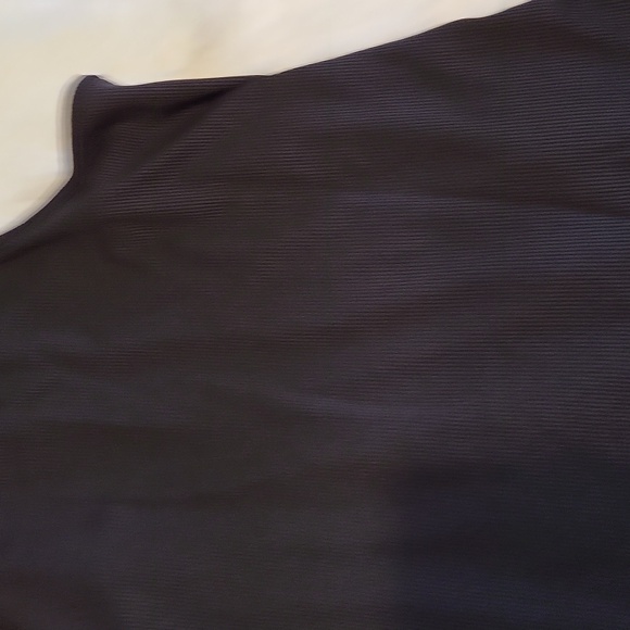 3 body suits - Picture 16 of 16